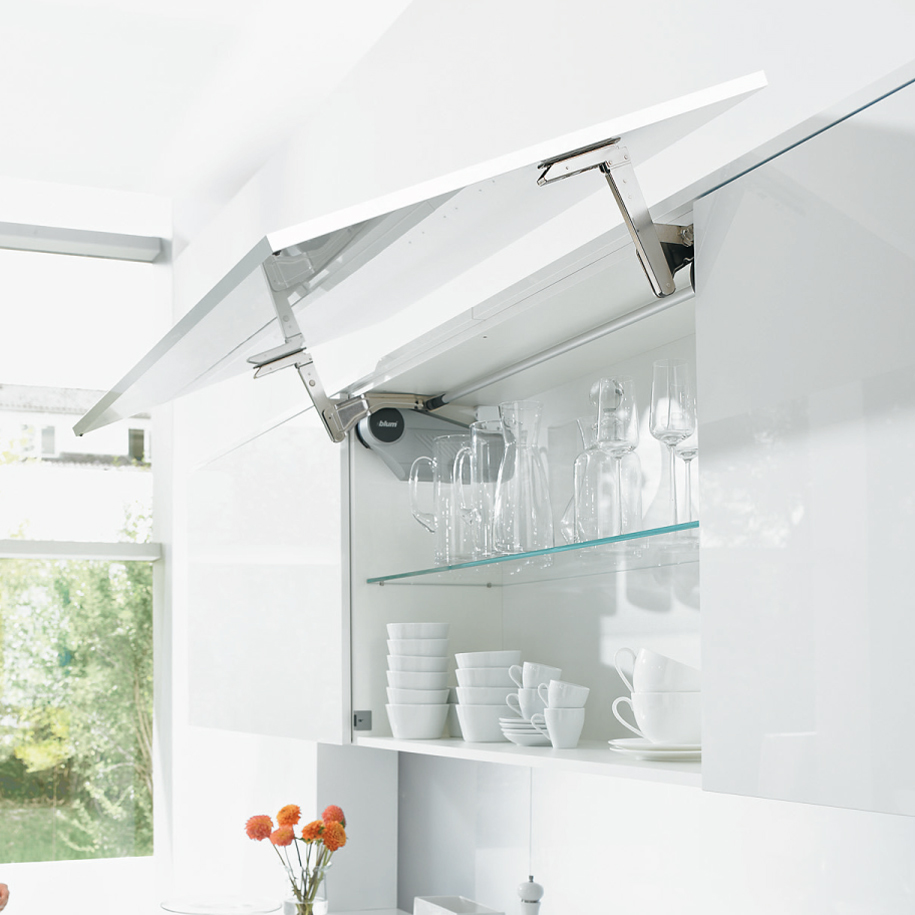 Servo-drive Apertura verticale obliqua - Specifiche - Cucine LUBE