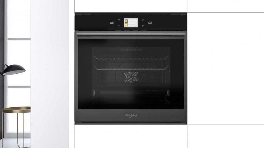 Glamour e performance si uniscono nel nuovo forno W Collection Black Fiber di Whirlpool